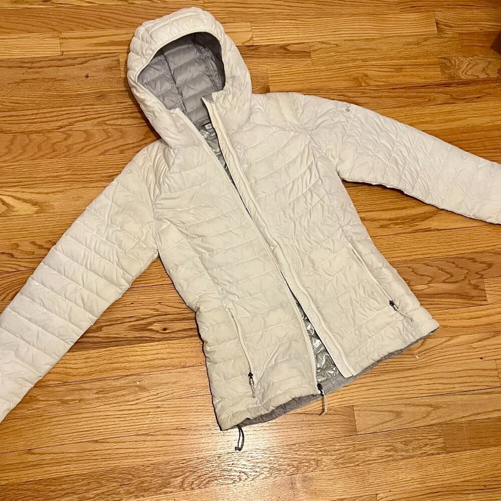 Columbia Puffy Jacket (women's XS)